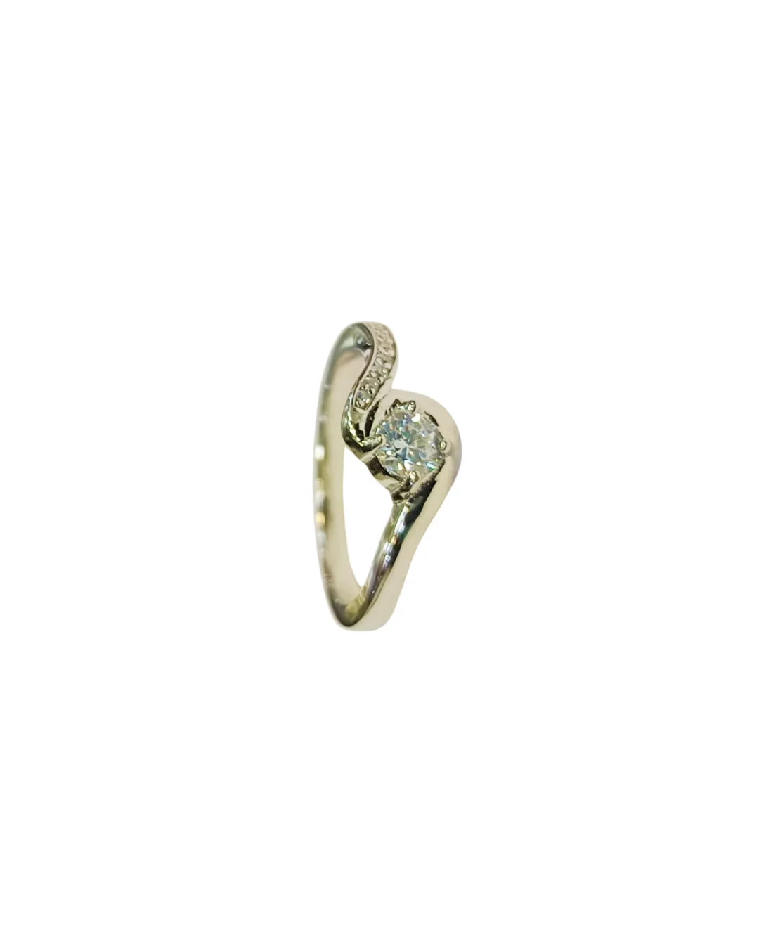 Detalle anillo juvenil zig-zag Max plata 925 acabado brillante