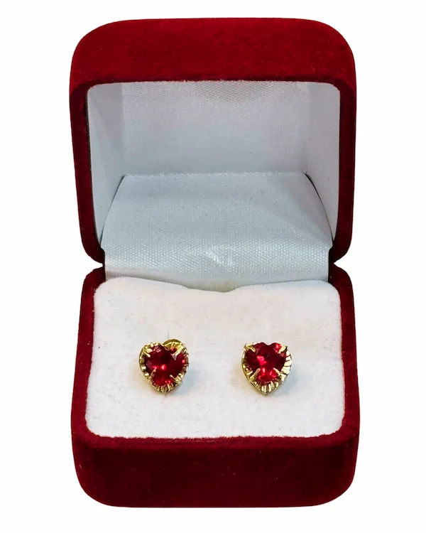 Aros chatón español corazón con piedra roja oro 18K - diseño romántico Santiago Chile